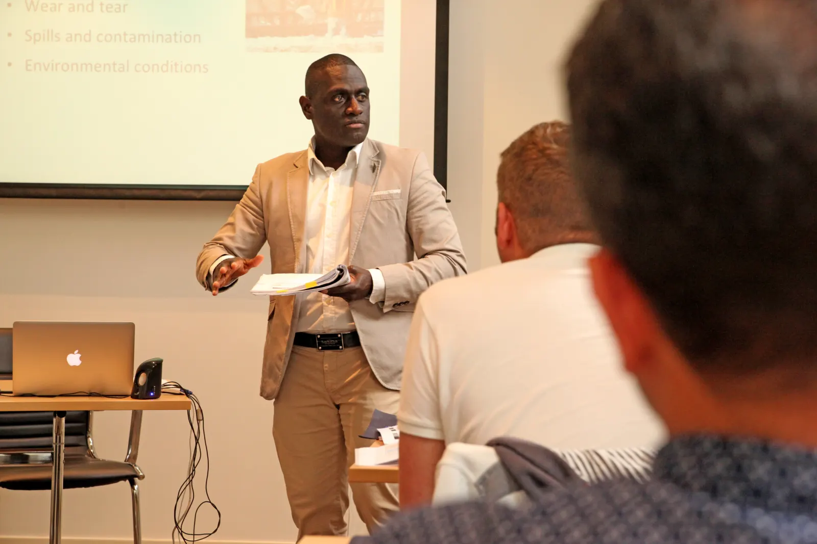 HSE Training course session and participants — photograph 20