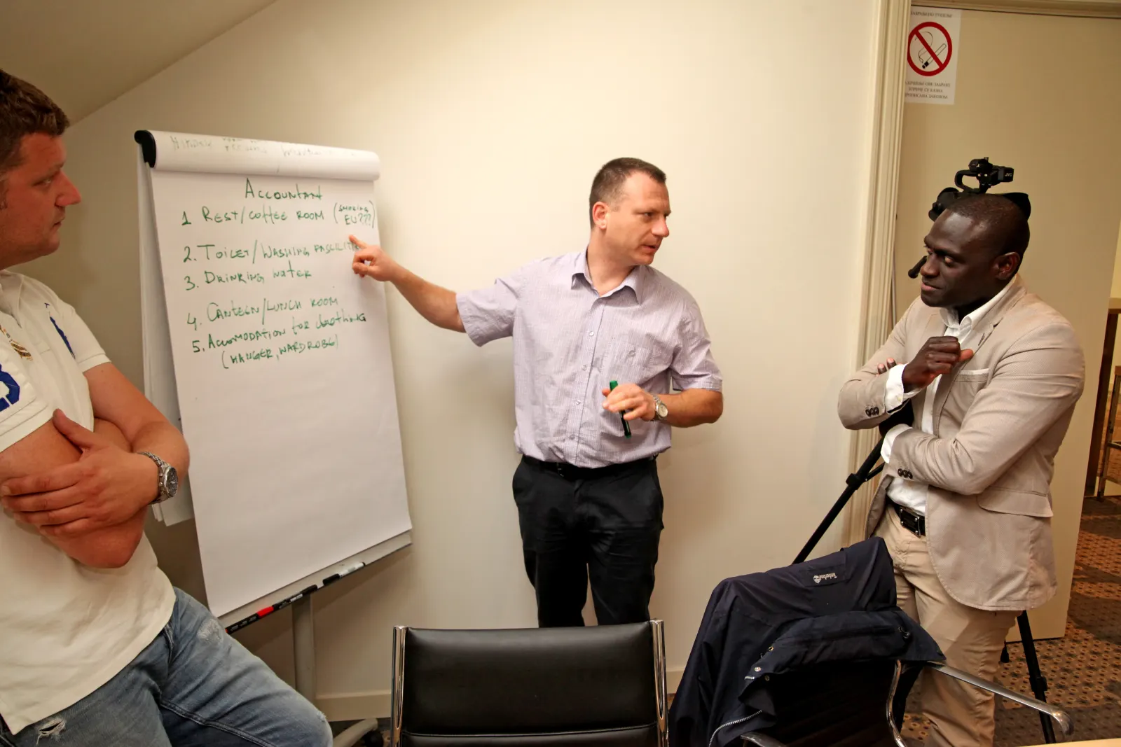HSE Training course session and participants — photograph 17